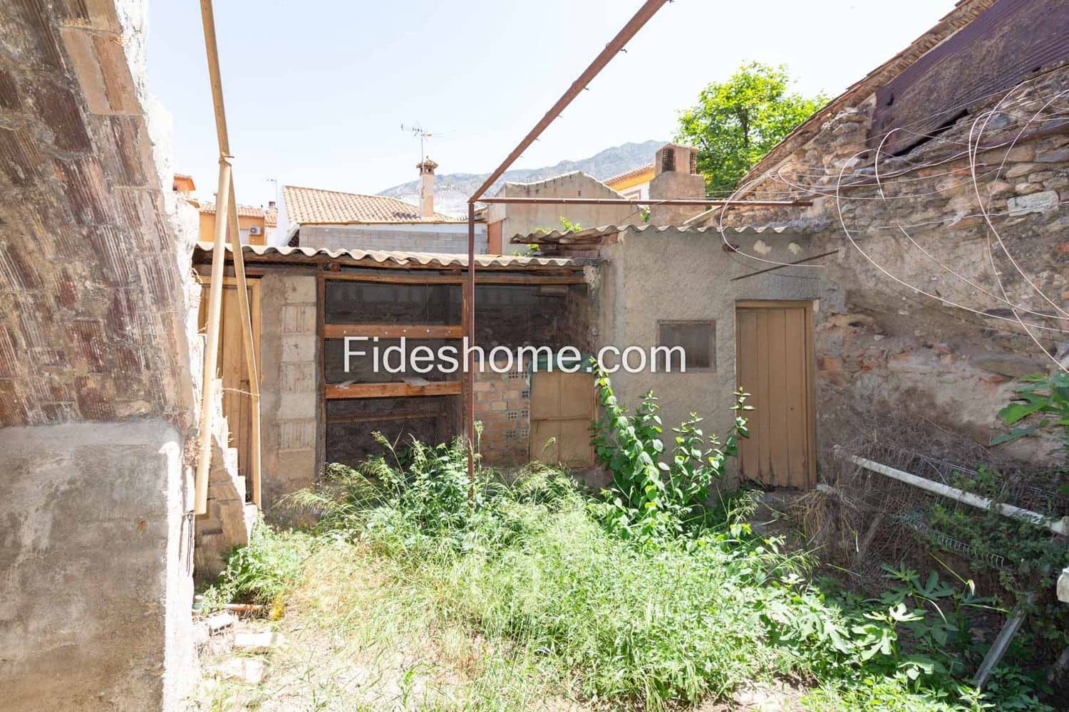 5 bedroom Finca/Country House for sale in Durcal with garage - € 159,000 (Ref: 9074661)