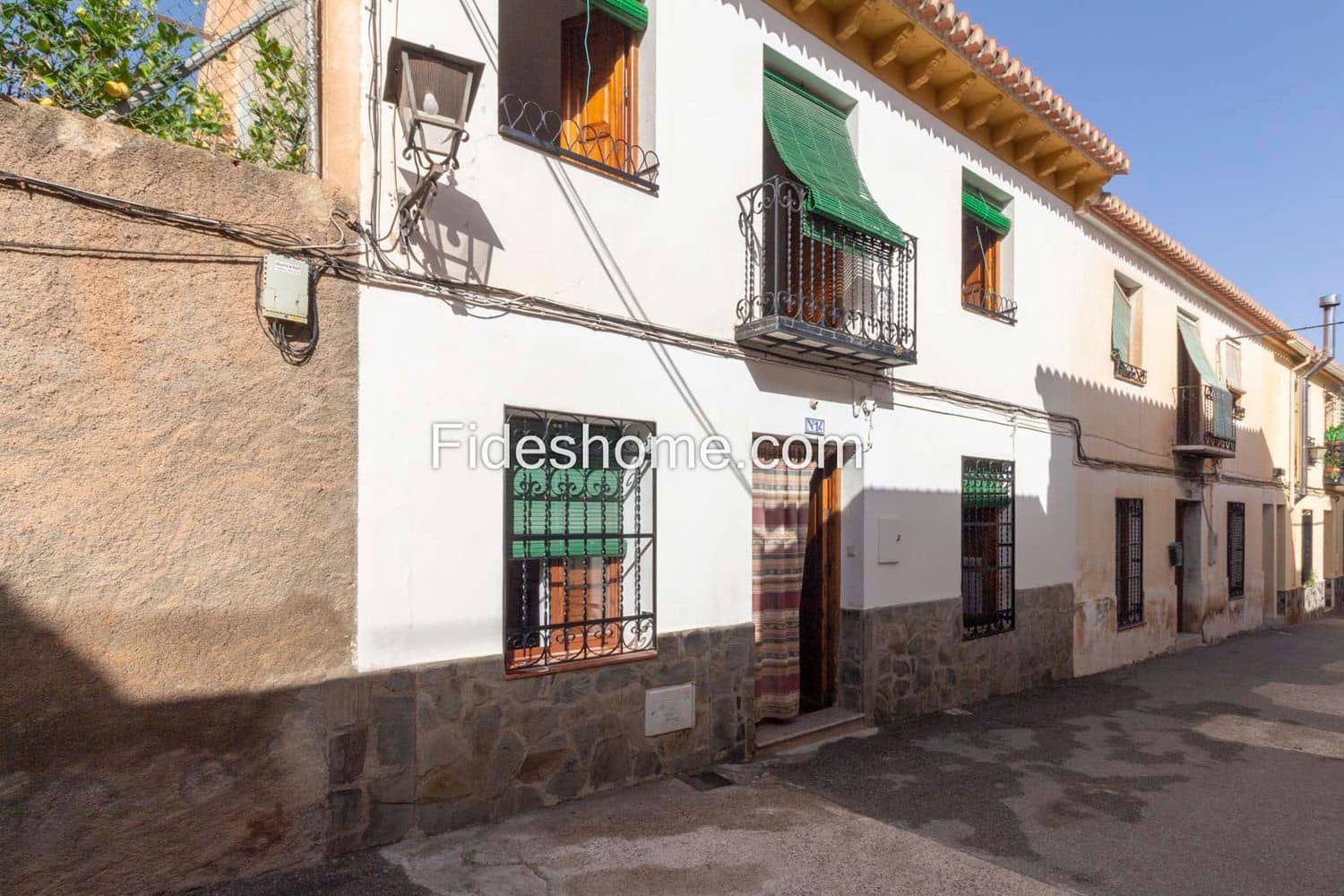 4 soveværelse Byhus til salg i Durcal med garage - € 129.000 (Ref: 9124536)