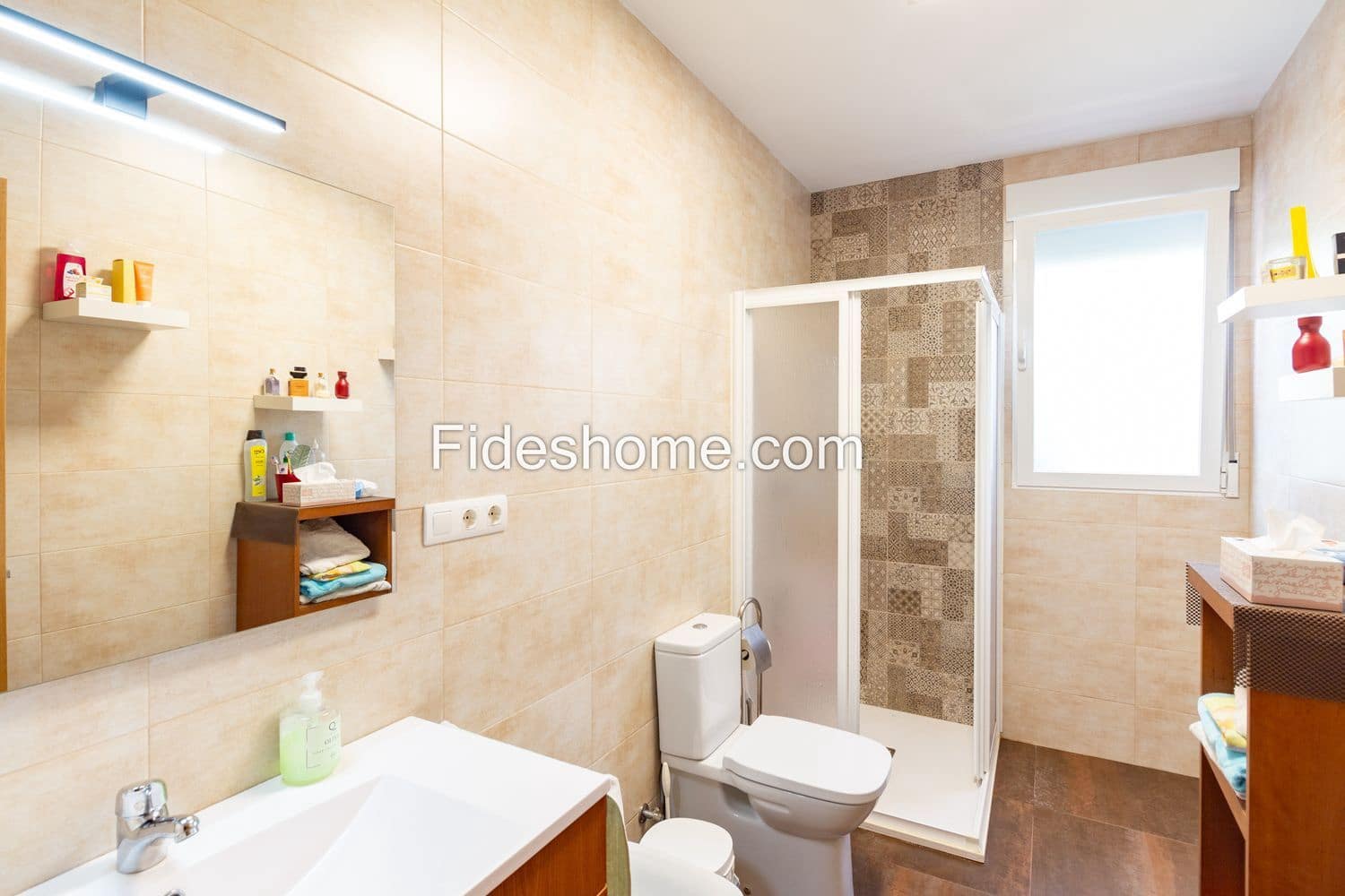 4 soveværelse Finca/Landehus til salg i Durcal med swimmingpool garage - € 220.000 (Ref: 9217043)