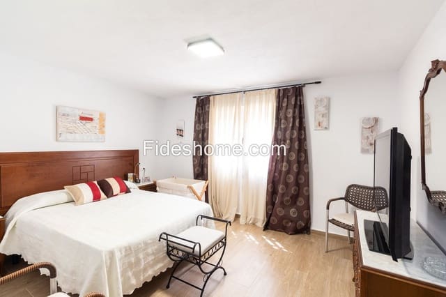 4 soveværelse Finca/Landehus til salg i Dúrcal med swimmingpool garage - € 220.000 (Ref: 9217043)