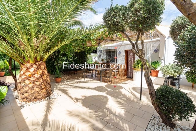 4 soveværelse Finca/Landehus til salg i Dúrcal med swimmingpool garage - € 220.000 (Ref: 9217043)