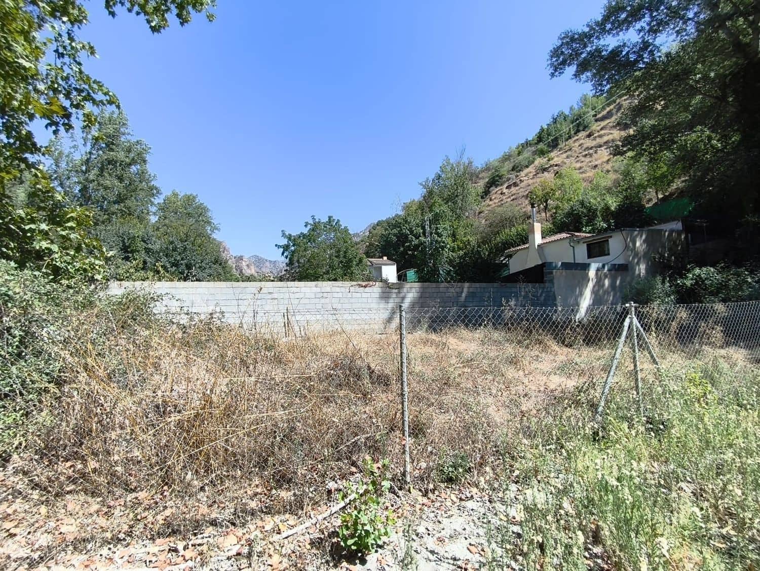 Ubebygd land til salgs i Durcal - € 18 000 (Ref: 9264004)