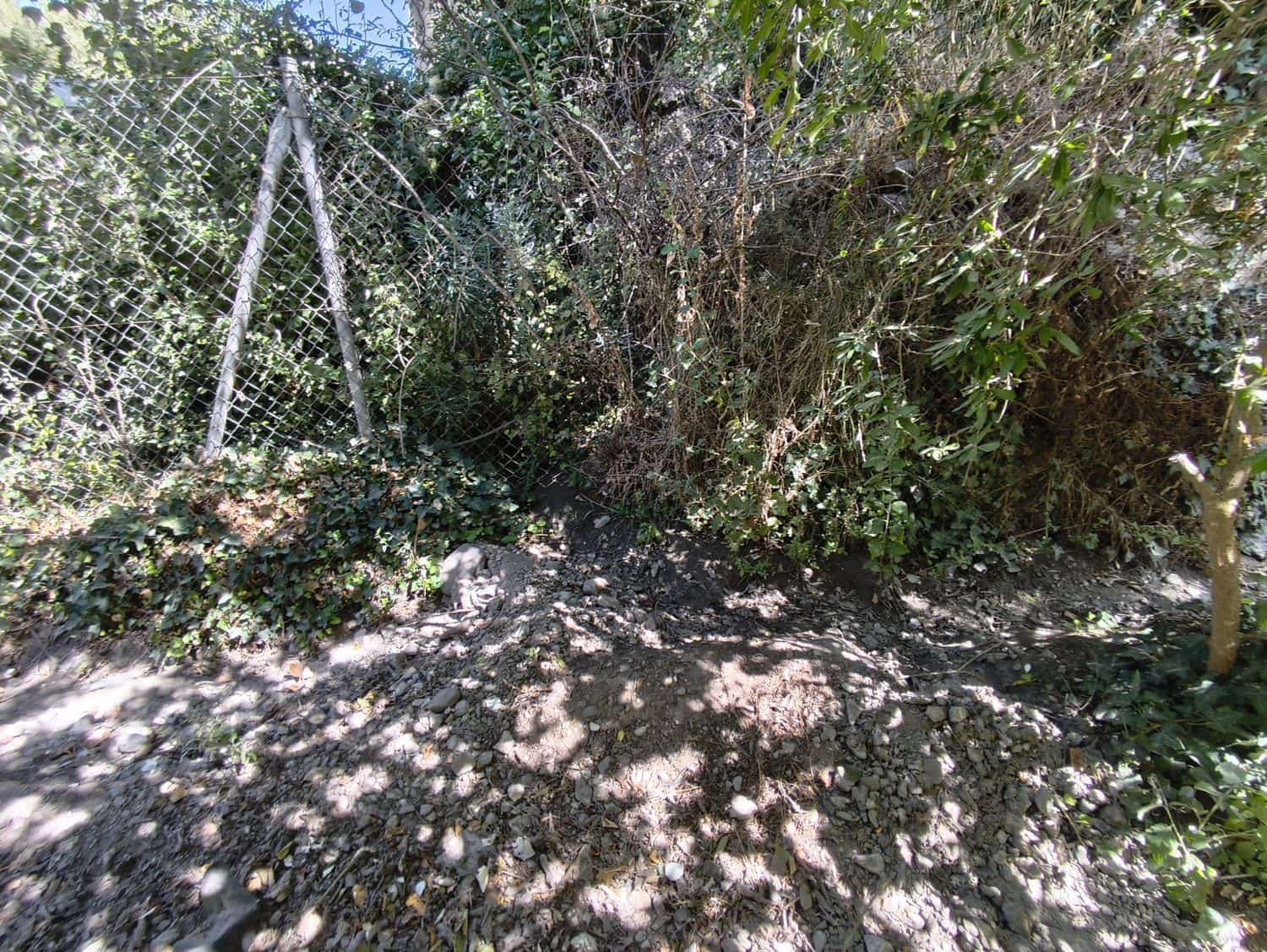 Ubebygd land til salgs i Durcal - € 18 000 (Ref: 9264004)