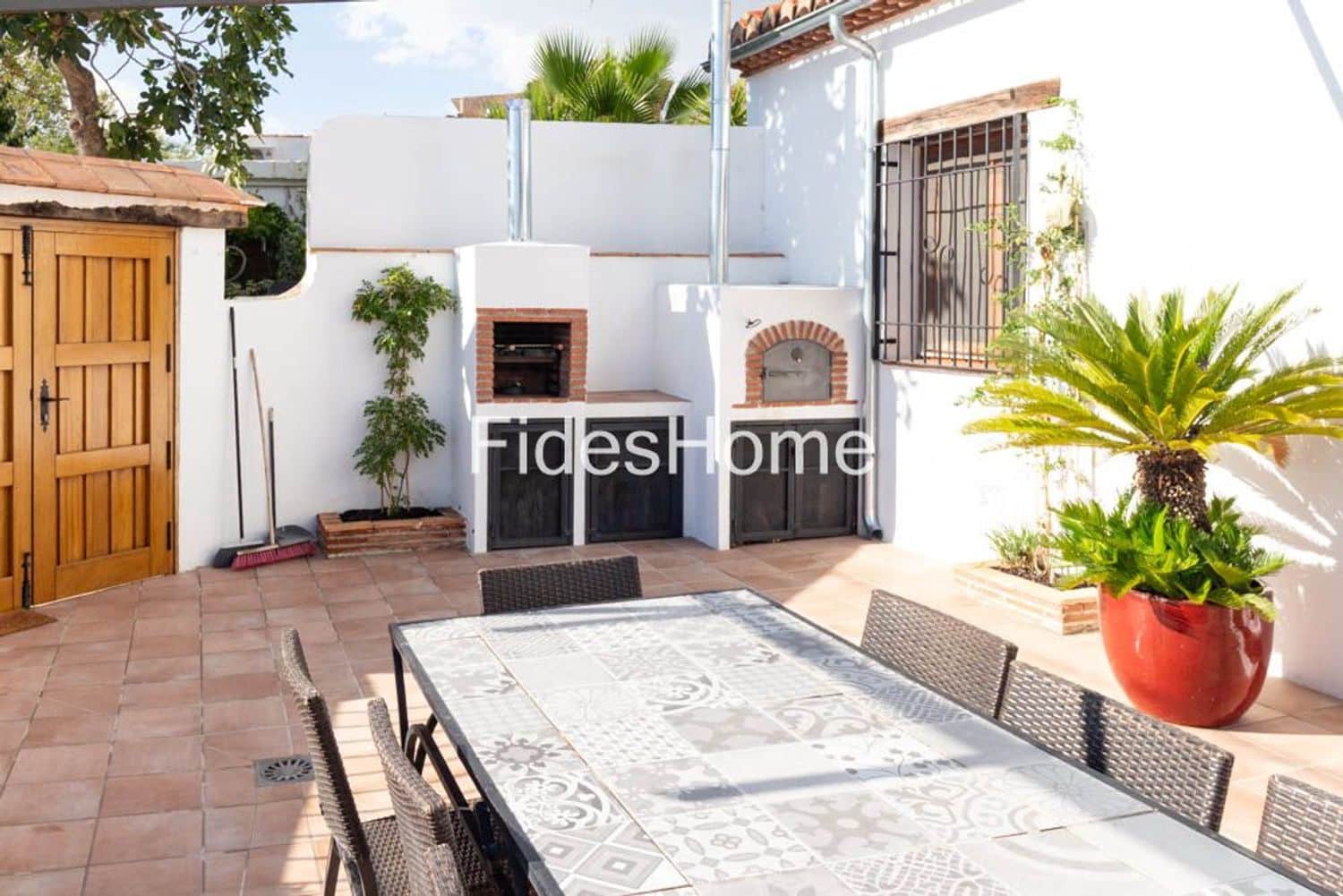 4 bedroom Townhouse for sale in Niguelas with pool garage - € 390,000 (Ref: 9290989)