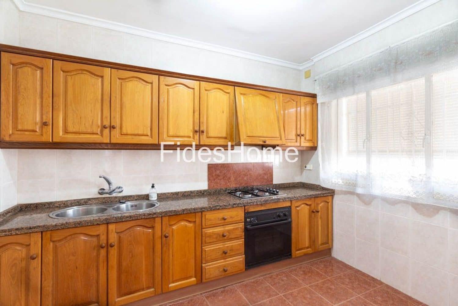 4 soverom Hus til salgs i Motril med garasje - € 229 000 (Ref: 9310209)