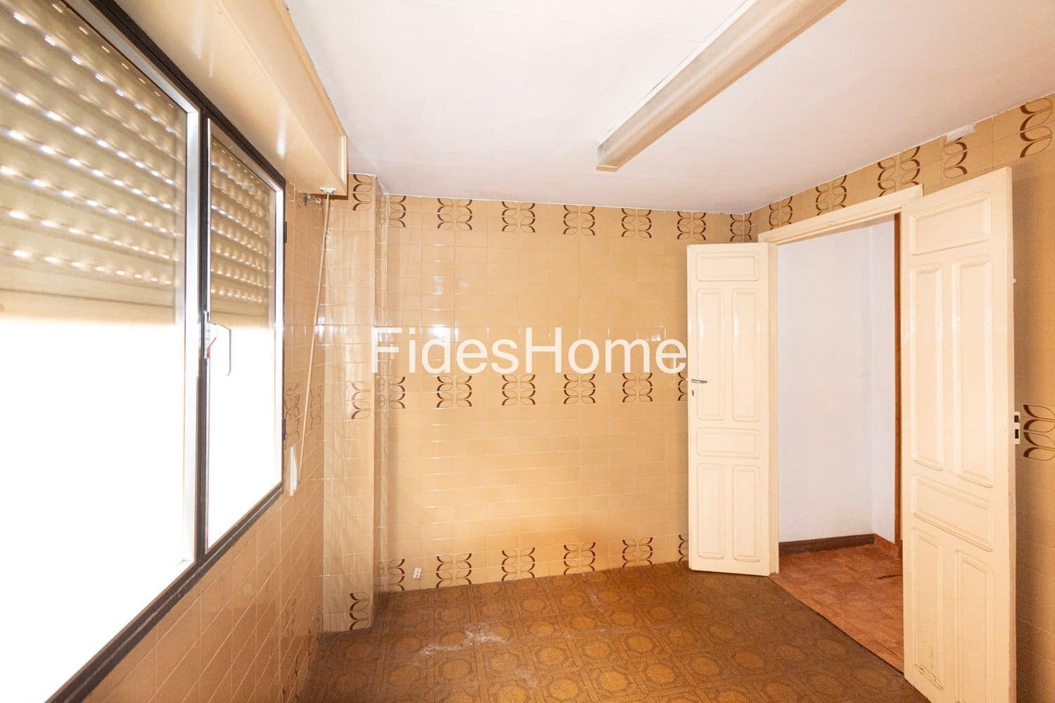 3 bedroom Townhouse for sale in Durcal with garage - € 90,000 (Ref: 9436707)