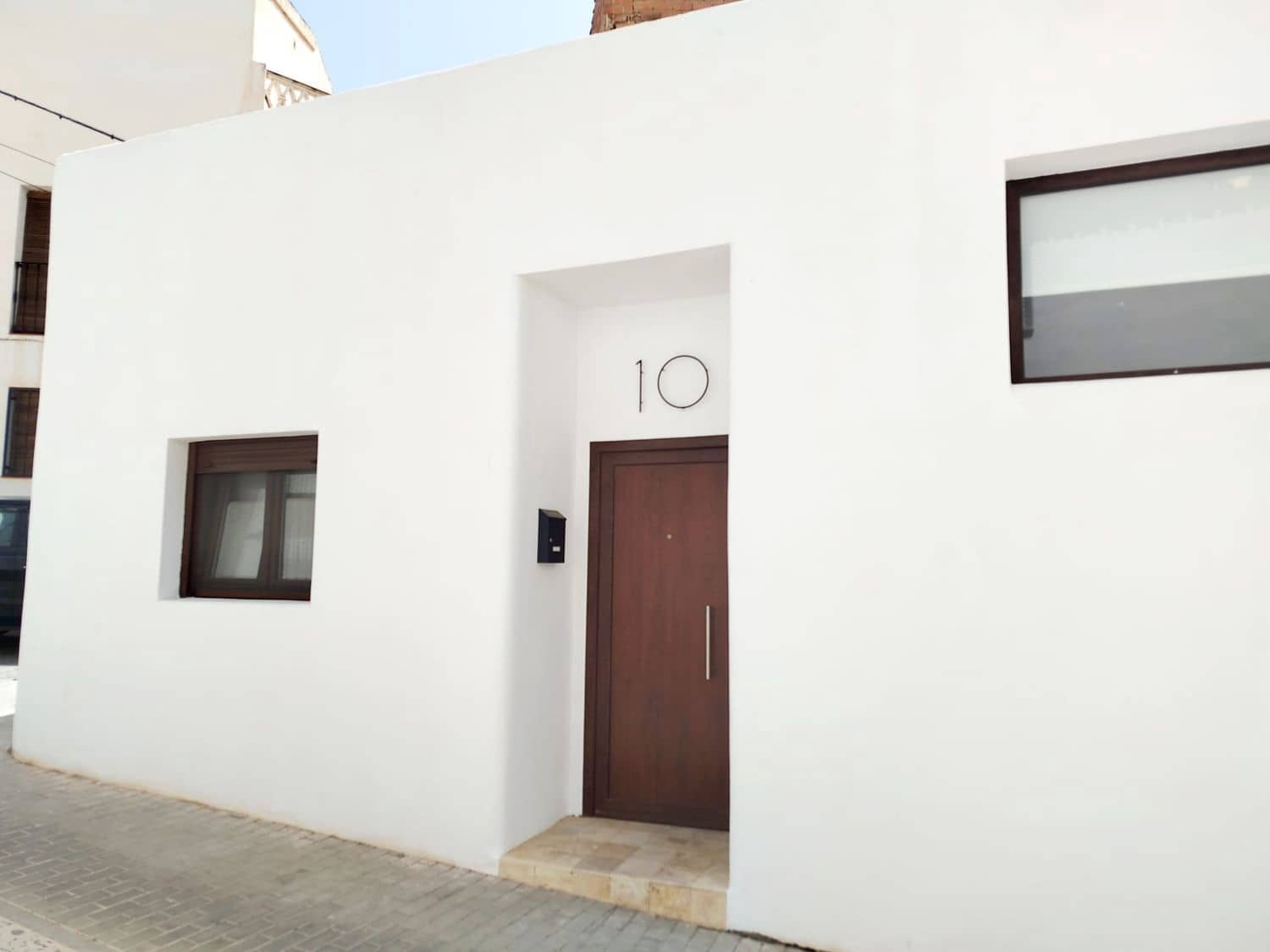 2 makuuhuone Omakotitalo myytävänä paikassa Niguelas mukana 
autotalli - 180 000 € (Ref: 9467949)