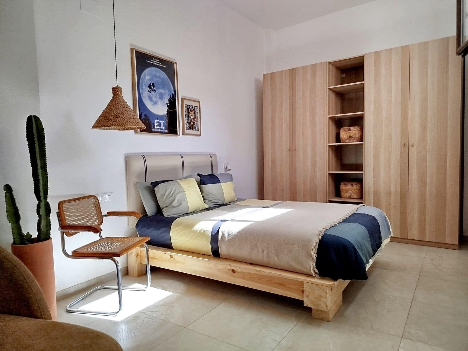 2 makuuhuone Omakotitalo myytävänä paikassa Niguelas mukana 
autotalli - 180 000 € (Ref: 9467949)