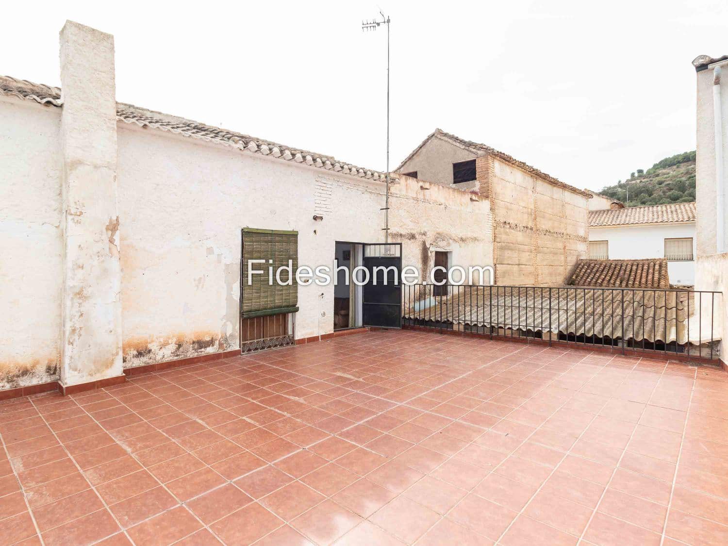 6 sypialnia Finka/Dom wiejski na sprzedaż w El Pinar z garażem - 110 000 € (Ref: 9473827)