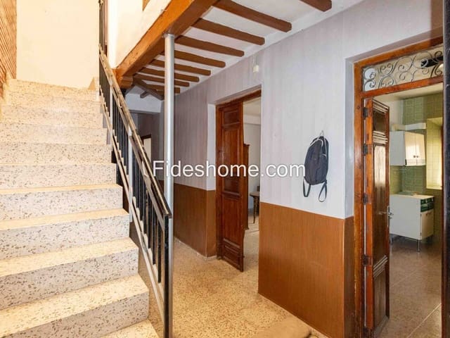 6 bedroom Finca/Country House for sale in Pinos del Valle, El Pinar with garage - € 90,000 (Ref: 9473827)