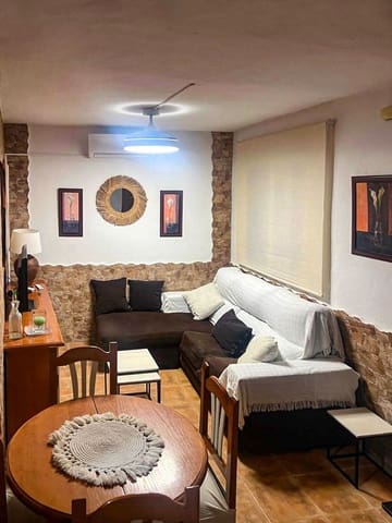 3 makuuhuone Omakotitalo vuokrattavana paikassa Los Guajares mukana 
autotalli - 500 € (Ref: 9614722)