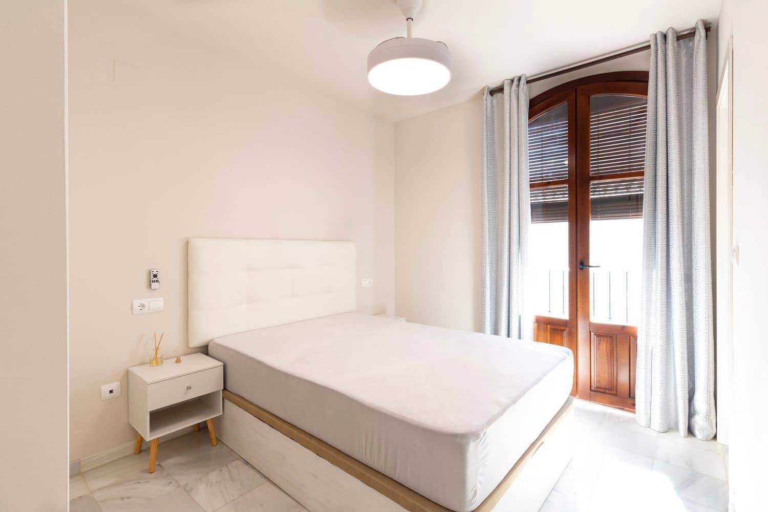 2 makuuhuone Huoneisto vuokrattavana paikassa Lecrin mukana uima-altaan 
autotalli - 700 € (Ref: 9624230)