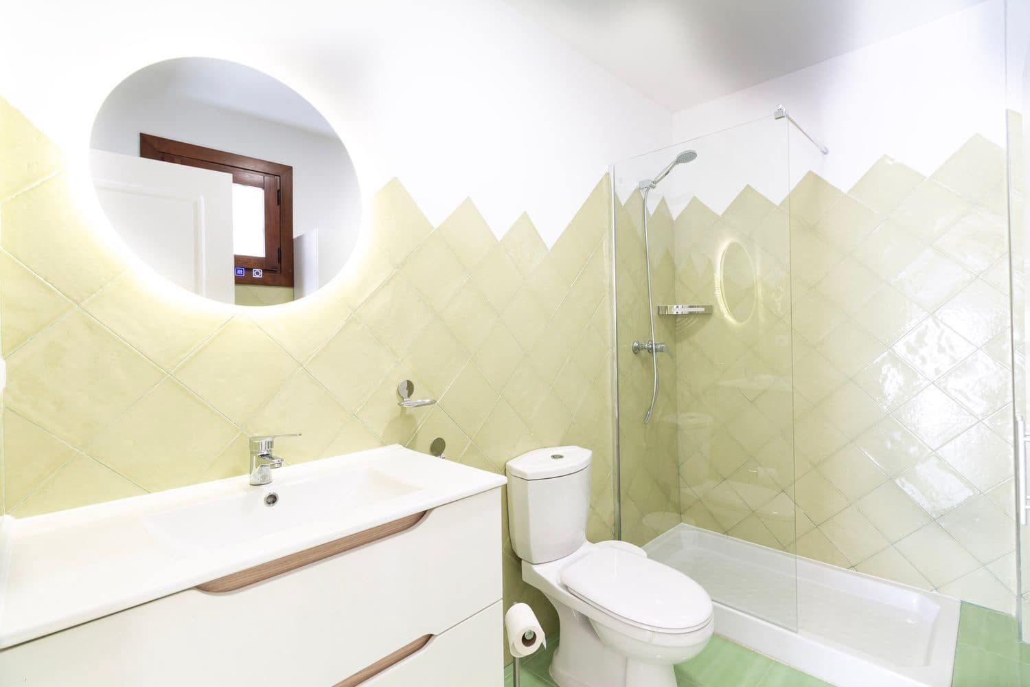 2 makuuhuone Huoneisto vuokrattavana paikassa Lecrin mukana uima-altaan 
autotalli - 700 € (Ref: 9624230)