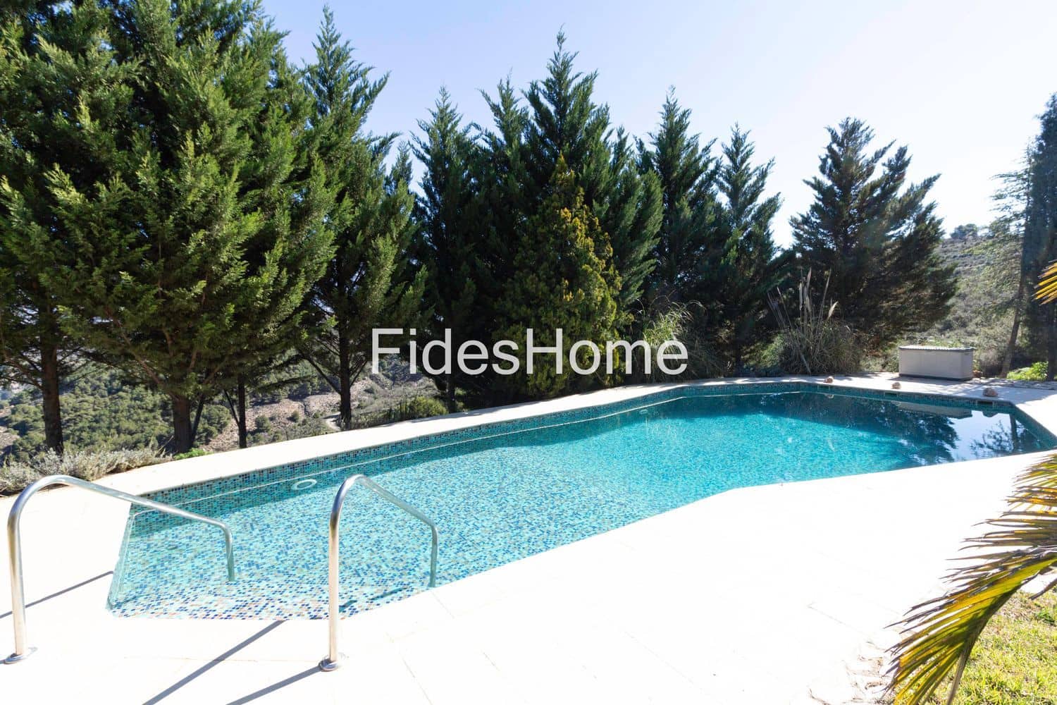 3 makuuhuone Maalaistalo myytävänä paikassa Villamena mukana uima-altaan 
autotalli - 875 000 € (Ref: 9629632)