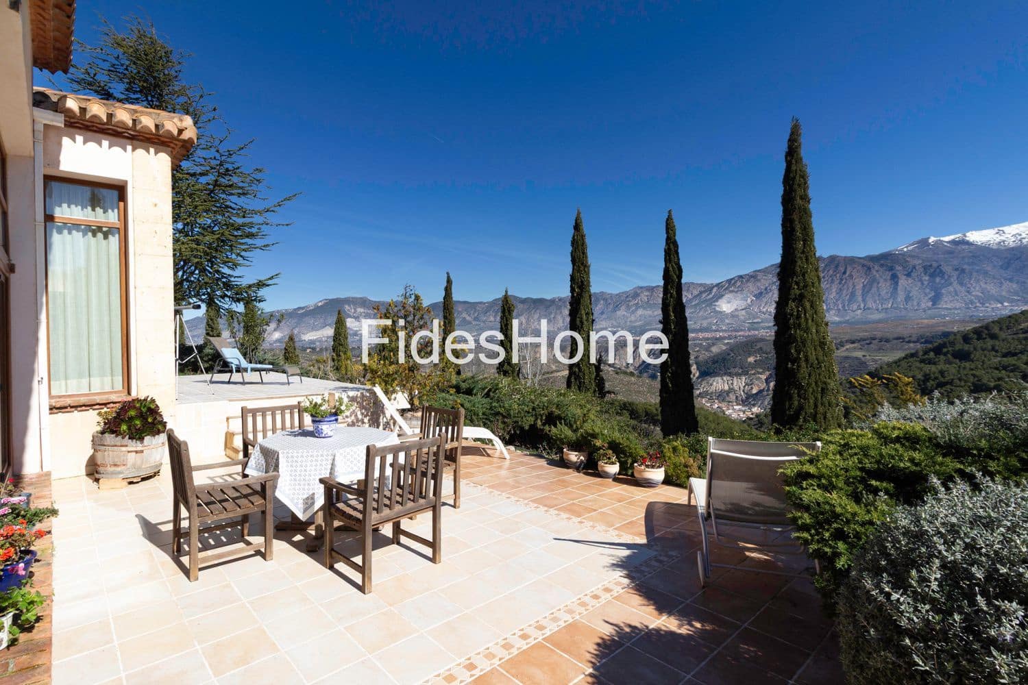 3 makuuhuone Maalaistalo myytävänä paikassa Villamena mukana uima-altaan 
autotalli - 875 000 € (Ref: 9629632)