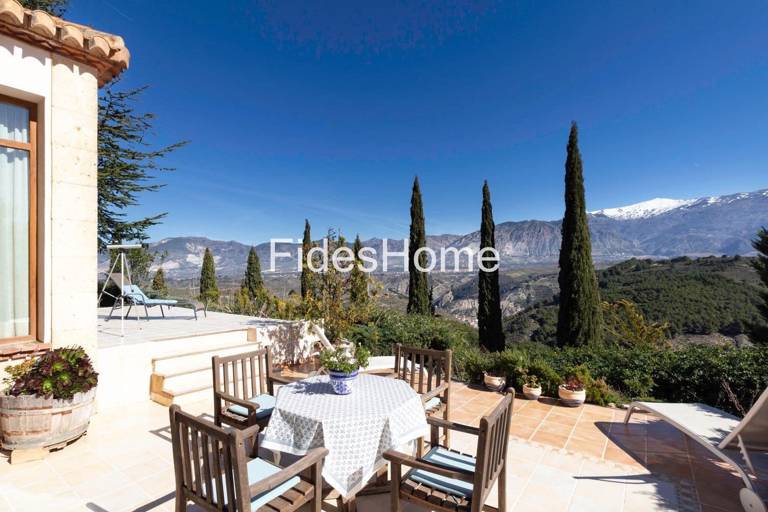 3 makuuhuone Maalaistalo myytävänä paikassa Villamena mukana uima-altaan 
autotalli - 875 000 € (Ref: 9629632)