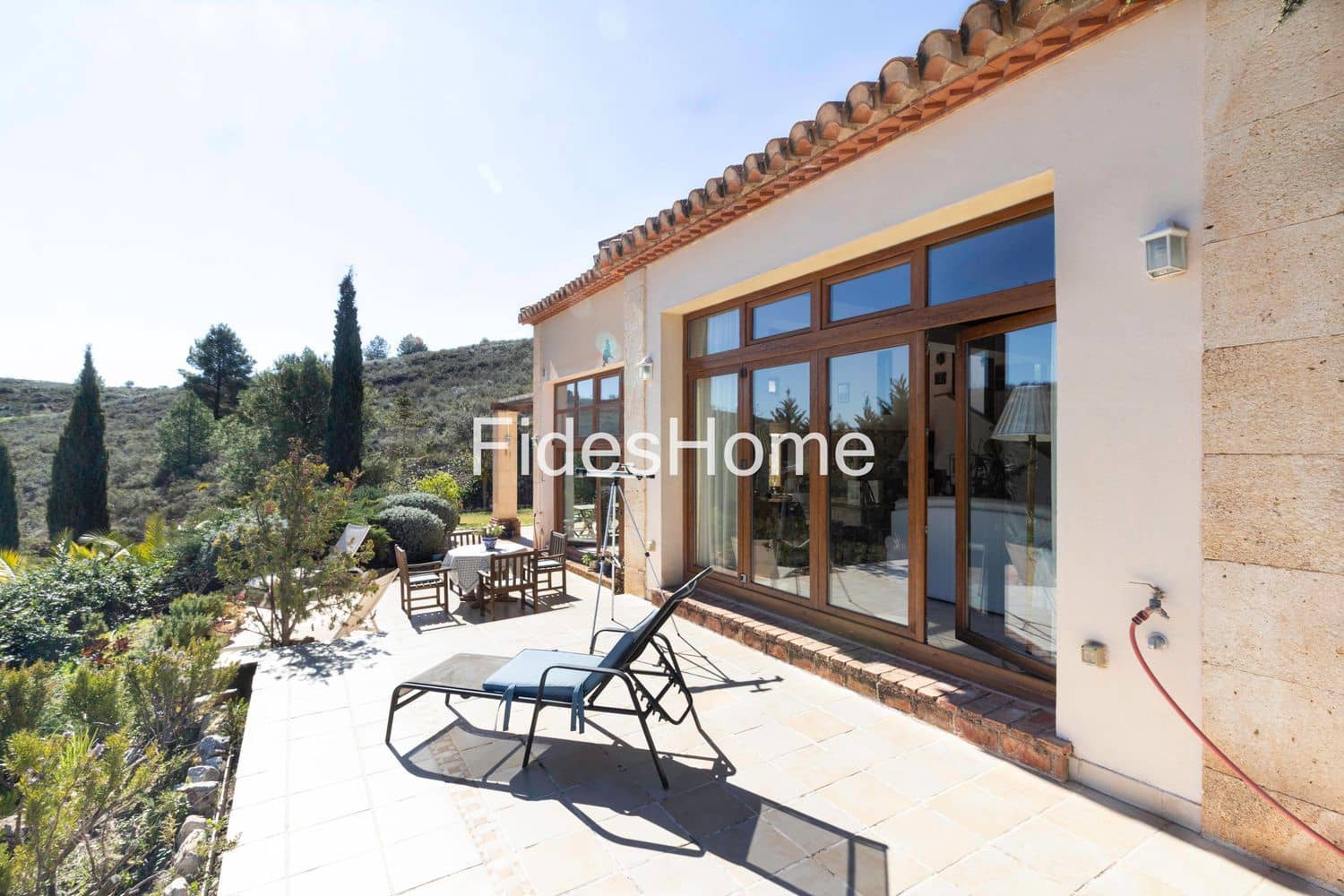 3 makuuhuone Maalaistalo myytävänä paikassa Villamena mukana uima-altaan 
autotalli - 875 000 € (Ref: 9629632)