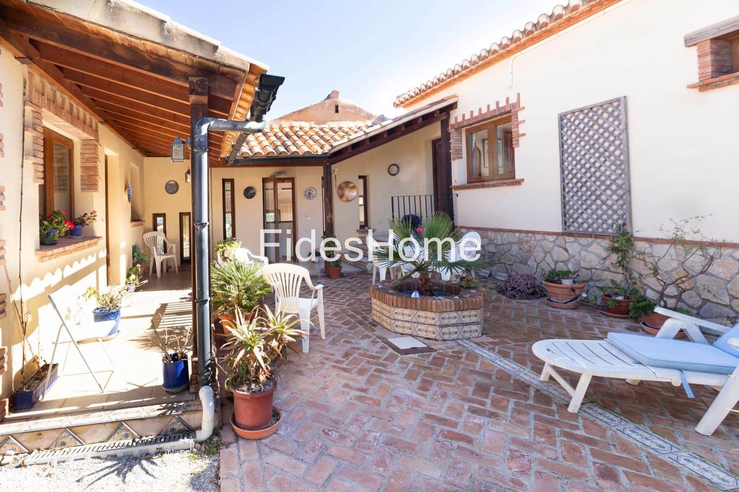 3 makuuhuone Maalaistalo myytävänä paikassa Villamena mukana uima-altaan 
autotalli - 875 000 € (Ref: 9629632)