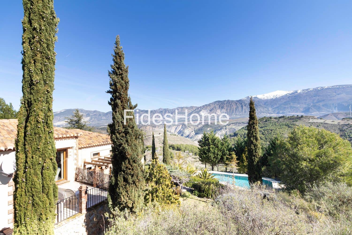 3 makuuhuone Maalaistalo myytävänä paikassa Villamena mukana uima-altaan 
autotalli - 875 000 € (Ref: 9629632)