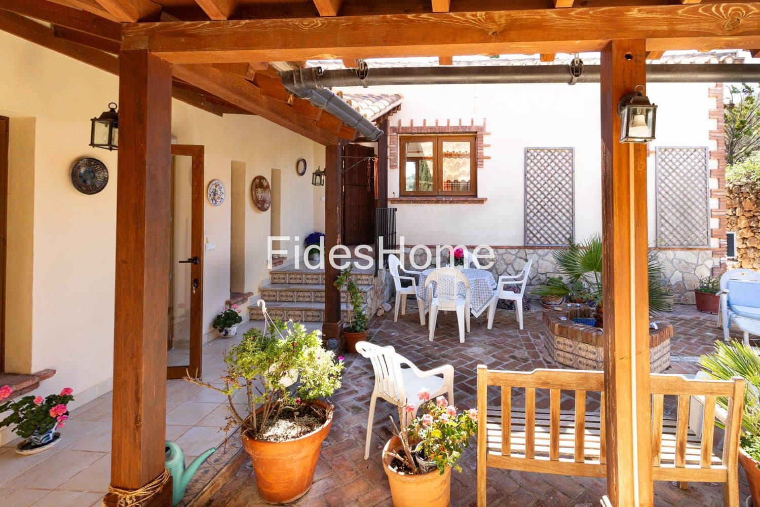 3 makuuhuone Maalaistalo myytävänä paikassa Villamena mukana uima-altaan 
autotalli - 875 000 € (Ref: 9629632)