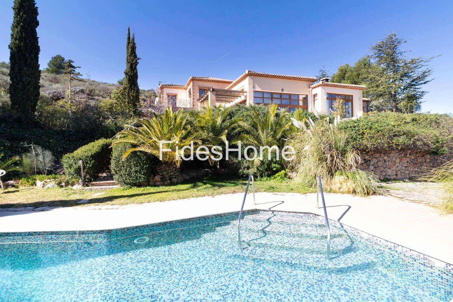 3 makuuhuone Maalaistalo myytävänä paikassa Villamena mukana uima-altaan 
autotalli - 875 000 € (Ref: 9629632)