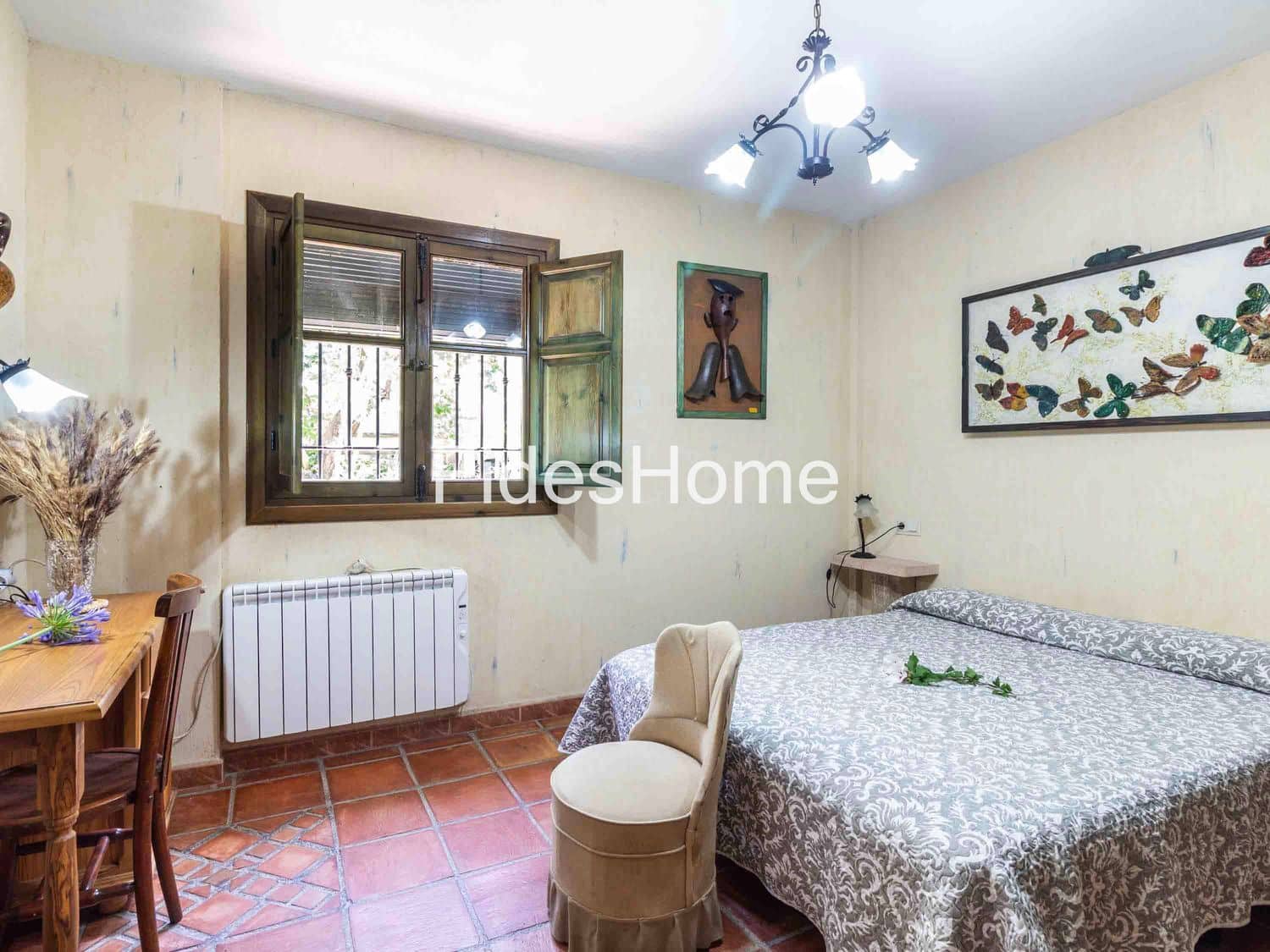 5 makuuhuone Huvila myytävänä paikassa Niguelas mukana uima-altaan 
autotalli - 495 000 € (Ref: 9632909)