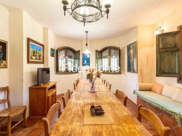 Chalet de 5 habitaciones en Nigüelas en venta con piscina garaje - 495.000 € (Ref: 9632909)