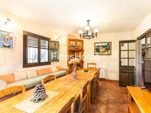 Chalet de 5 habitaciones en Nigüelas en venta con piscina garaje - 495.000 € (Ref: 9632909)