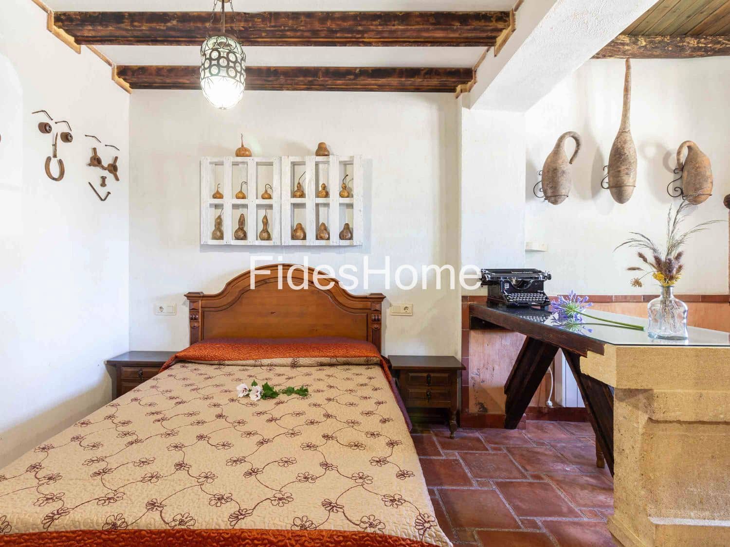 5 makuuhuone Huvila myytävänä paikassa Niguelas mukana uima-altaan 
autotalli - 495 000 € (Ref: 9632909)