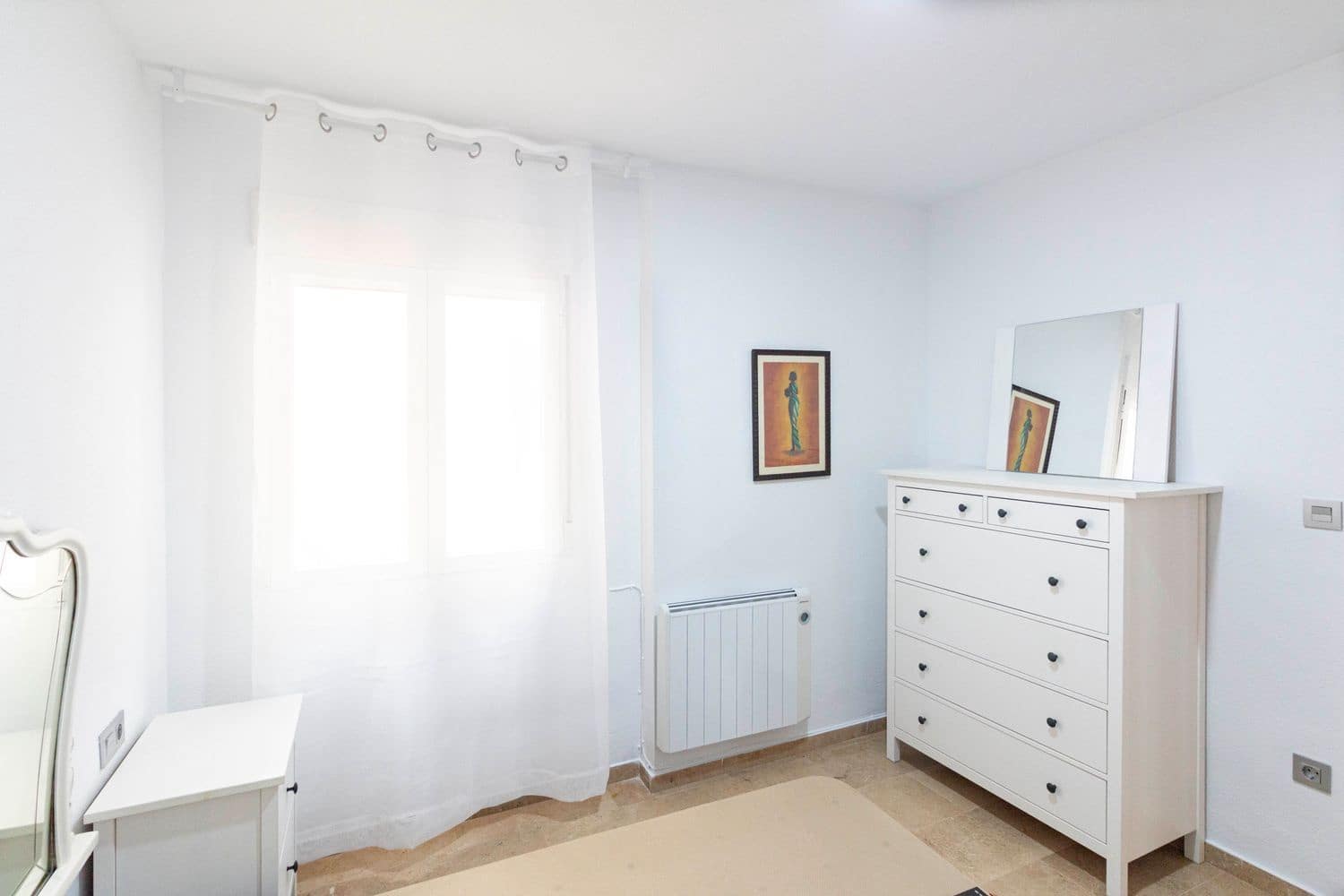 2 slaapkamer Appartement te huur in Durcal met garage - € 550 (Ref: 9647707)