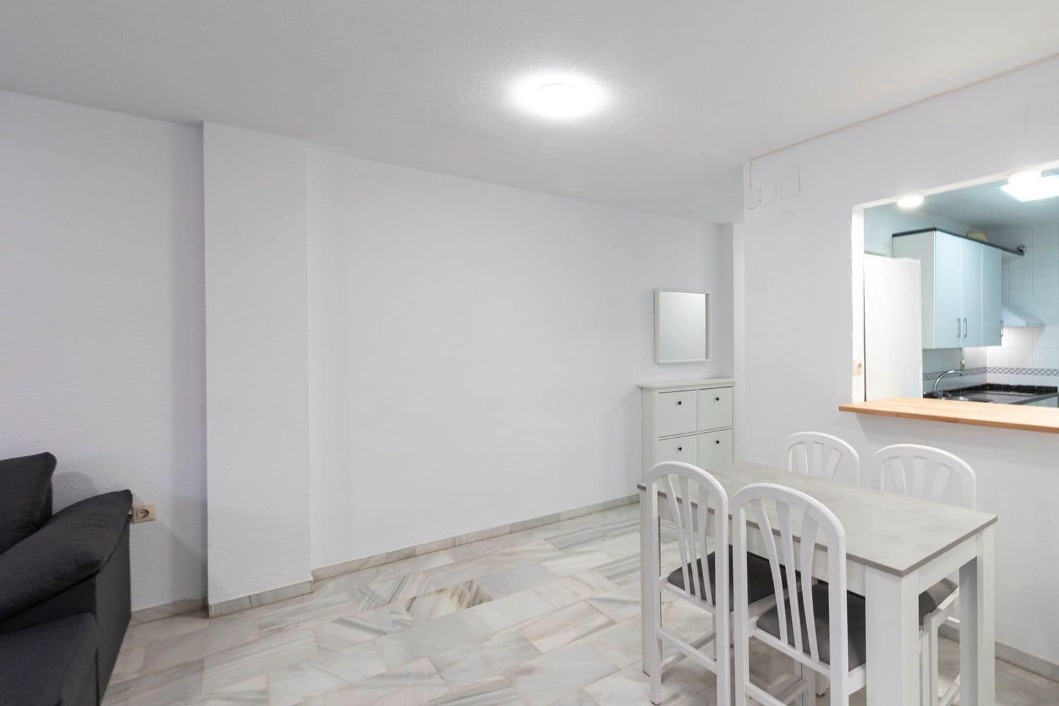 3 bedroom Apartment for rent in Granada city with garage - € 750 (Ref: 9714331)