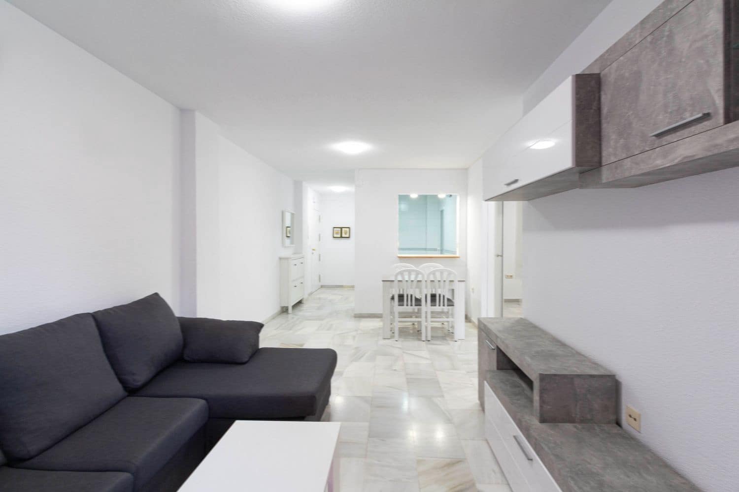 3 bedroom Apartment for rent in Granada city with garage - € 750 (Ref: 9714331)