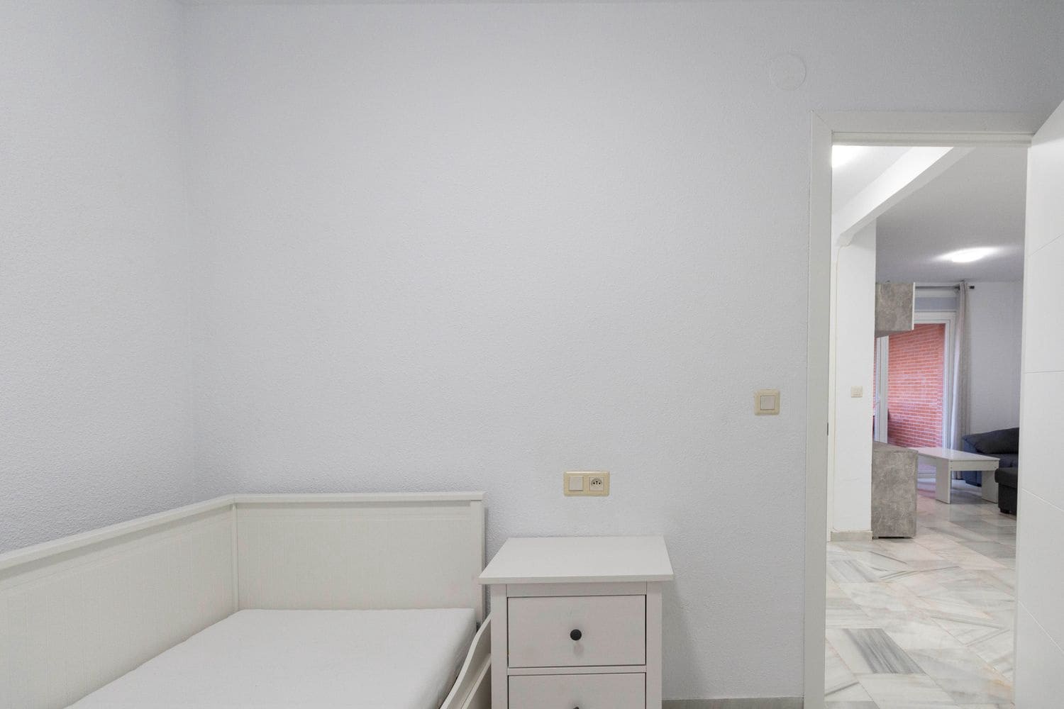 3 bedroom Apartment for rent in Granada city with garage - € 750 (Ref: 9714331)