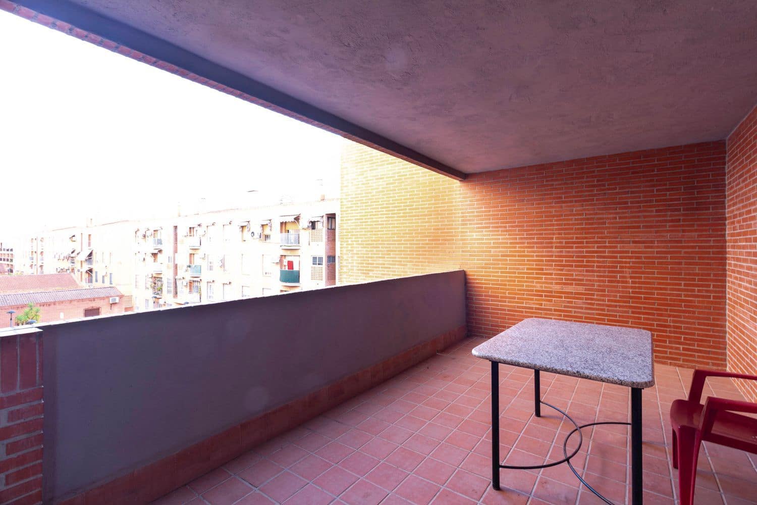 3 bedroom Apartment for rent in Granada city with garage - € 750 (Ref: 9714331)