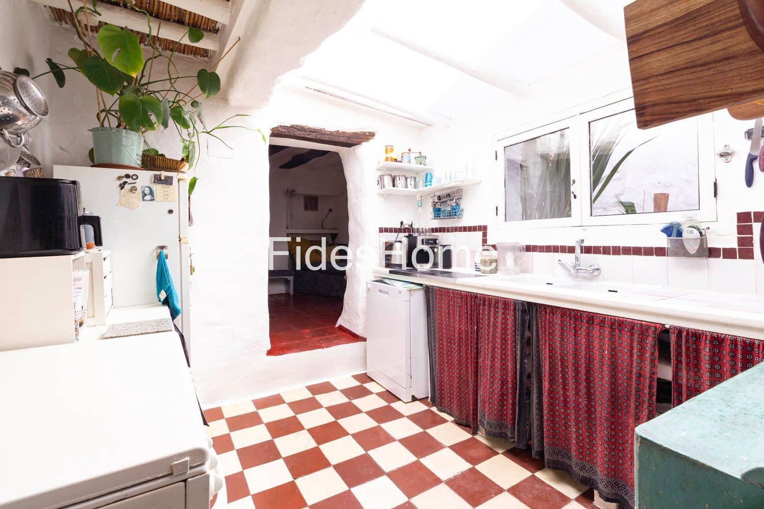 4 bedroom Townhouse for sale in Niguelas with garage - € 200,000 (Ref: 9735025)