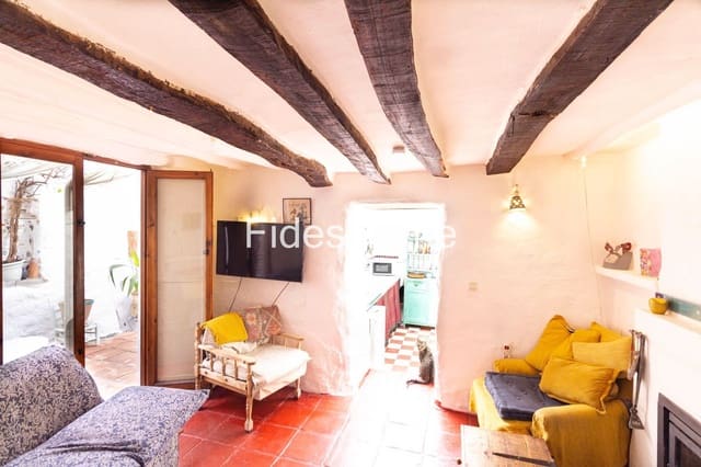 Casa de 4 habitaciones en Nigüelas en venta con garaje - 200.000 € (Ref: 9735025)