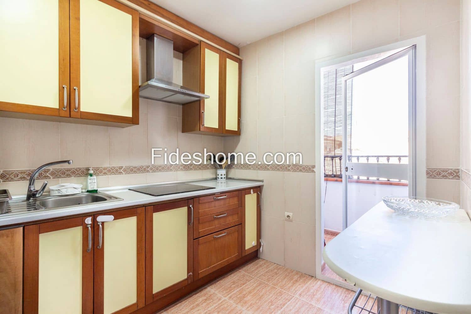 4 bedroom Apartment for sale in Durcal with garage - € 119,500 (Ref: 9737932)