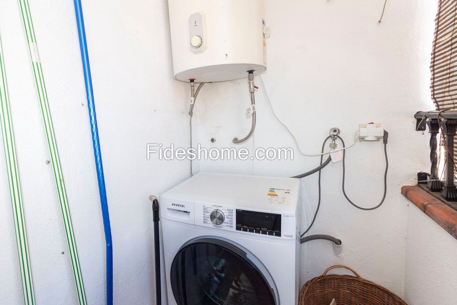 4 bedroom Apartment for sale in Durcal with garage - € 119,500 (Ref: 9737932)