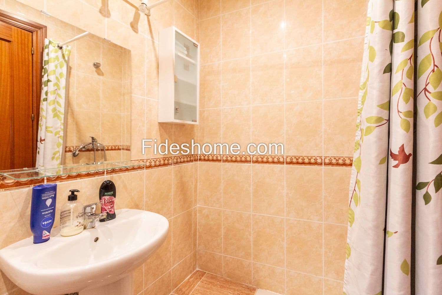 4 bedroom Apartment for sale in Durcal with garage - € 119,500 (Ref: 9737932)