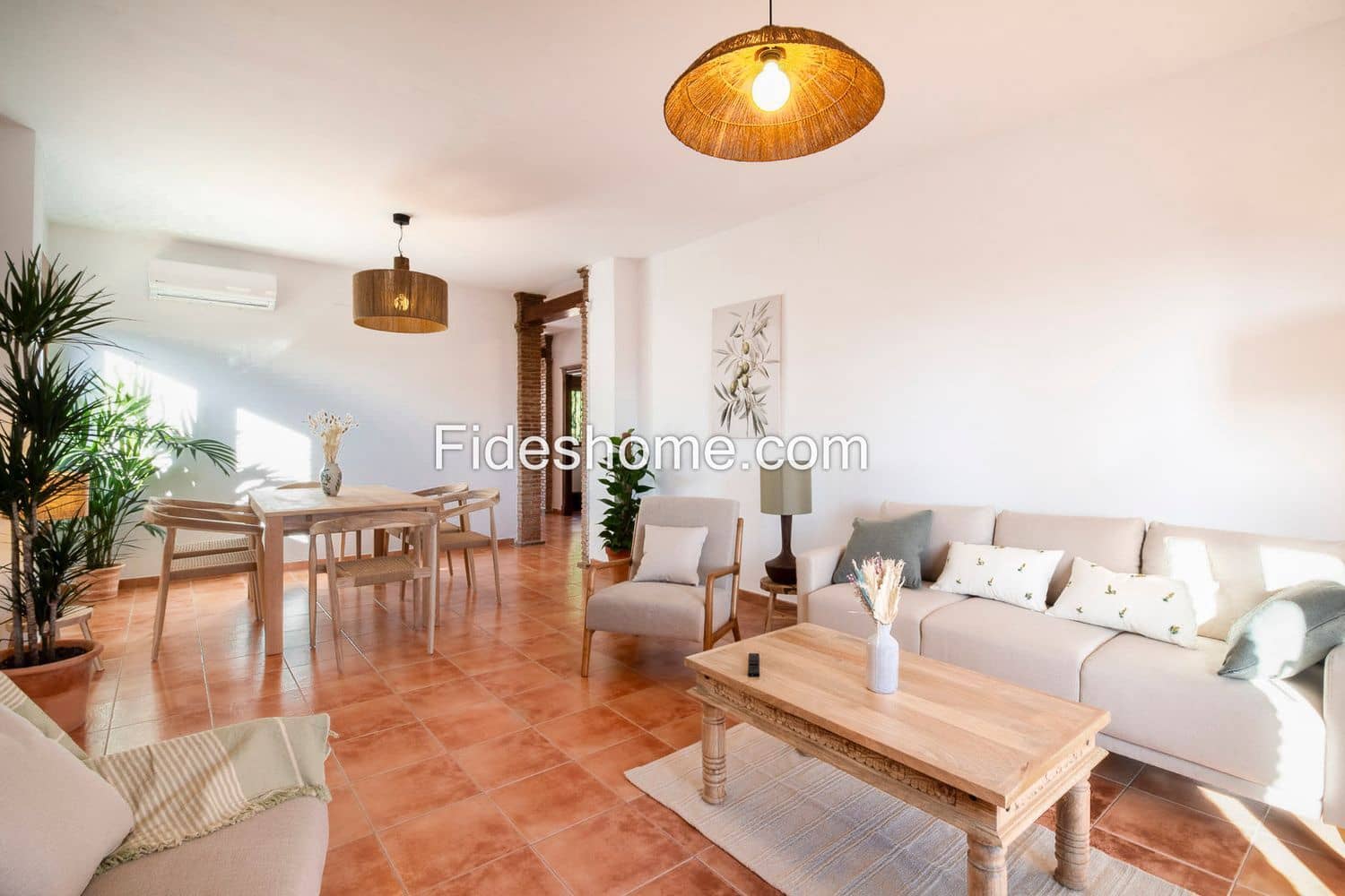 3 bedroom Villa for sale in Durcal with pool garage - € 357,000 (Ref: 9891673)