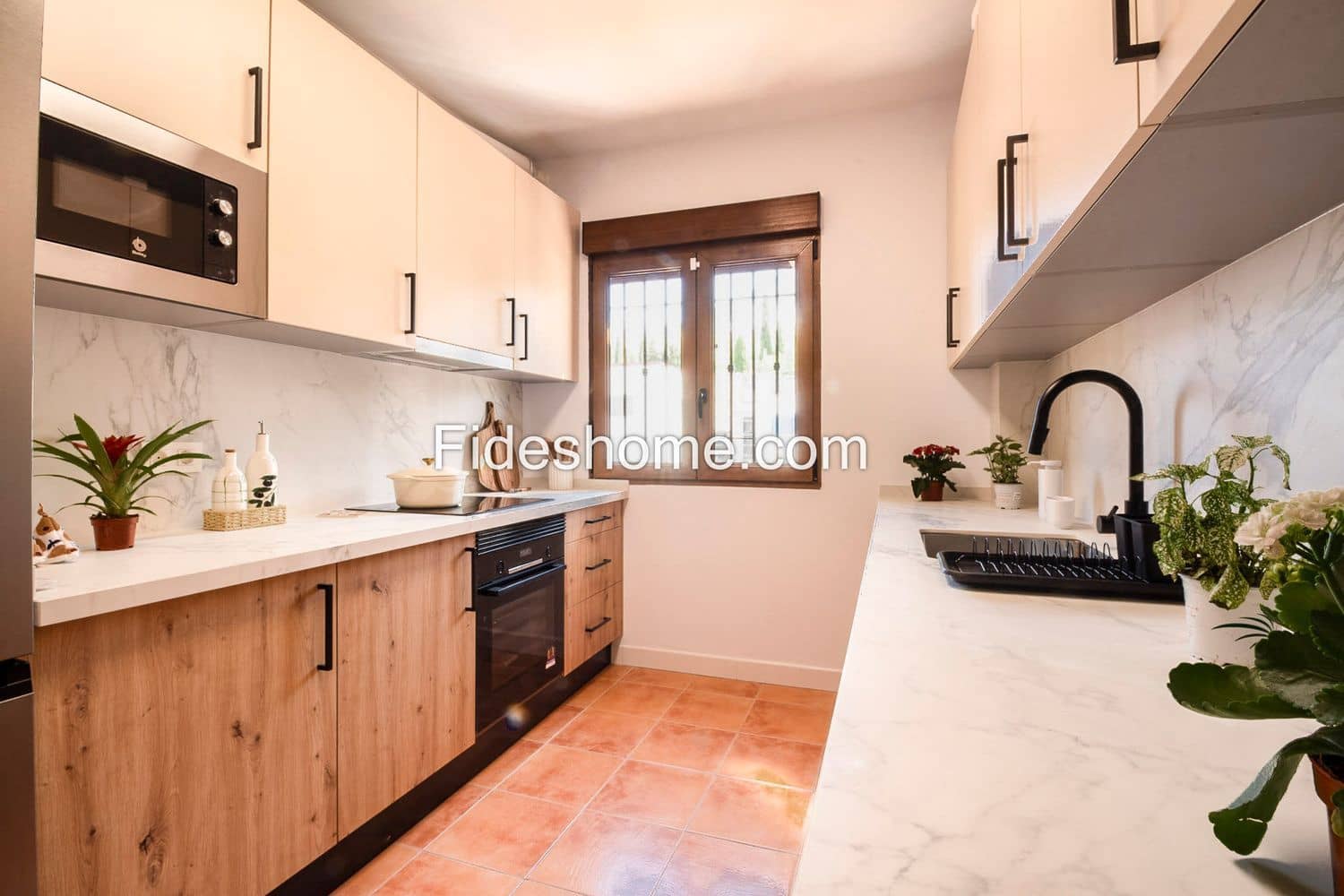 3 bedroom Villa for sale in Durcal with pool garage - € 357,000 (Ref: 9891673)
