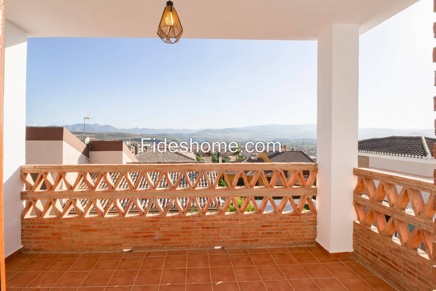 3 bedroom Villa for sale in Durcal with pool garage - € 357,000 (Ref: 9891673)