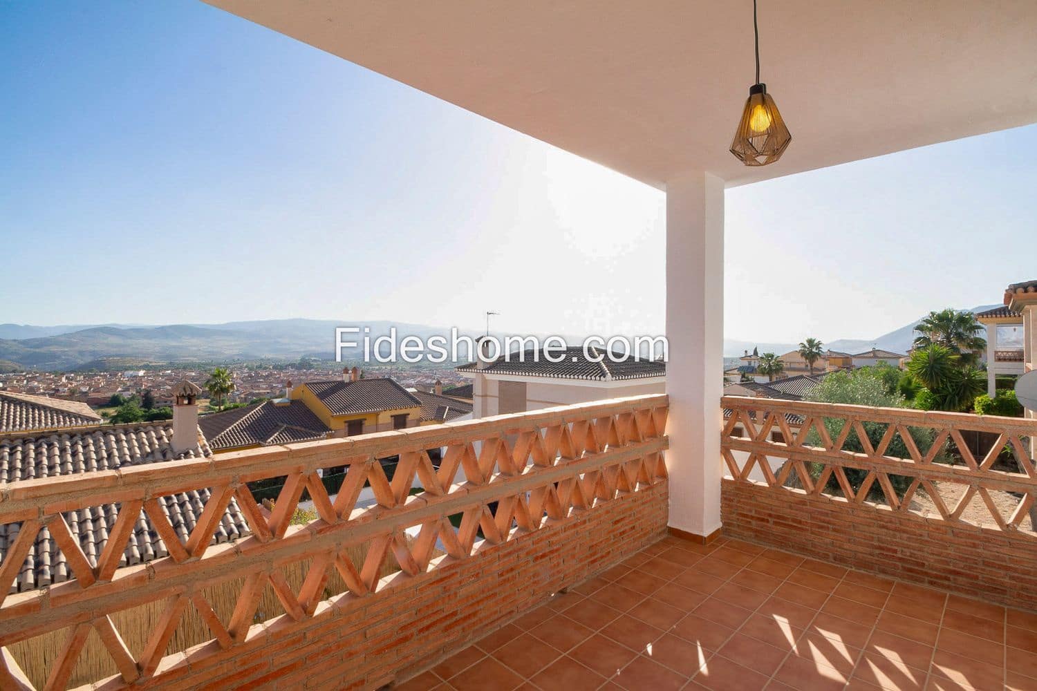 3 bedroom Villa for sale in Durcal with pool garage - € 357,000 (Ref: 9891673)