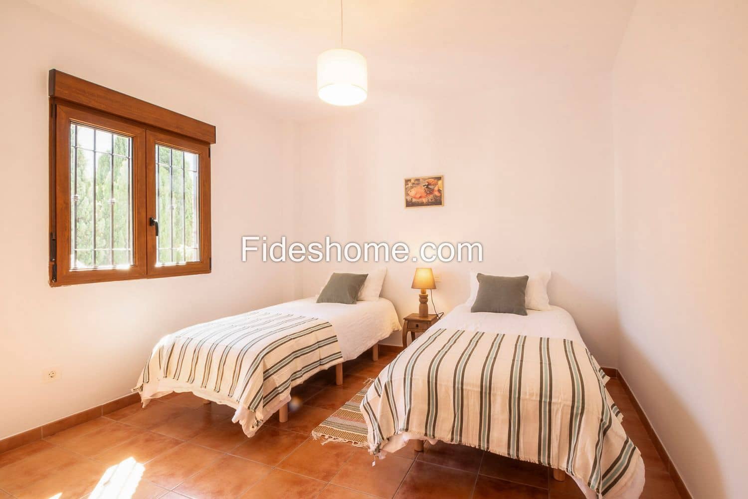 3 bedroom Villa for sale in Durcal with pool garage - € 357,000 (Ref: 9891673)