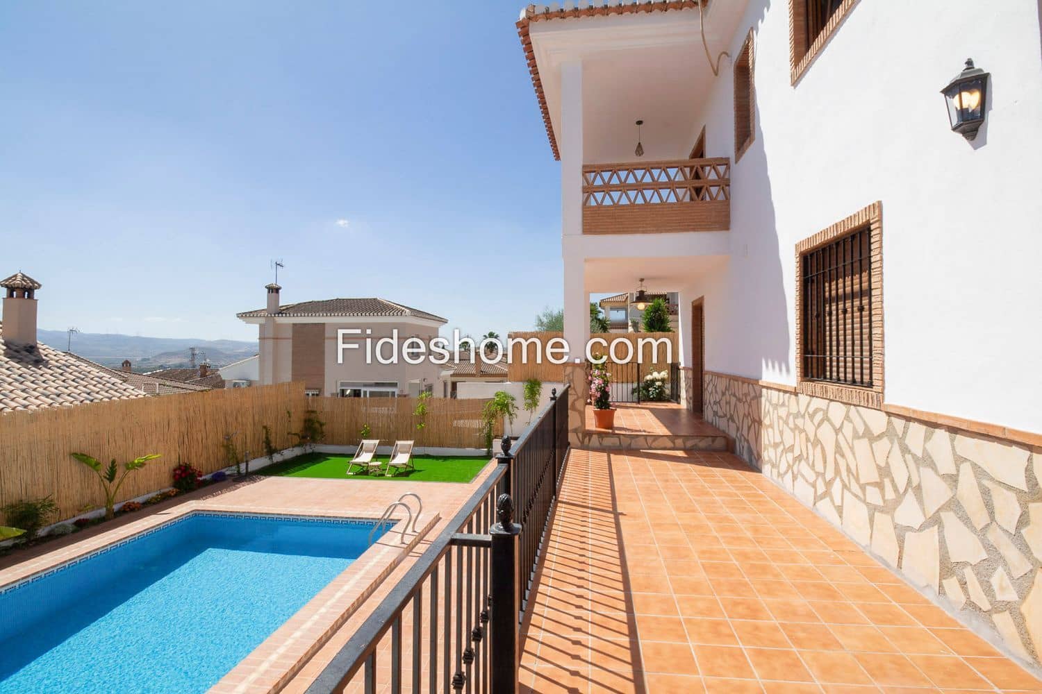 3 bedroom Villa for sale in Durcal with pool garage - € 357,000 (Ref: 9891673)
