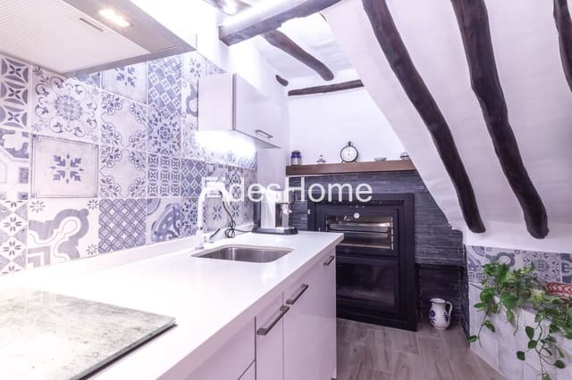 Casa de 3 habitaciones en Chite, Lecrín en venta con garaje - 198.000 € (Ref: 9912496)
