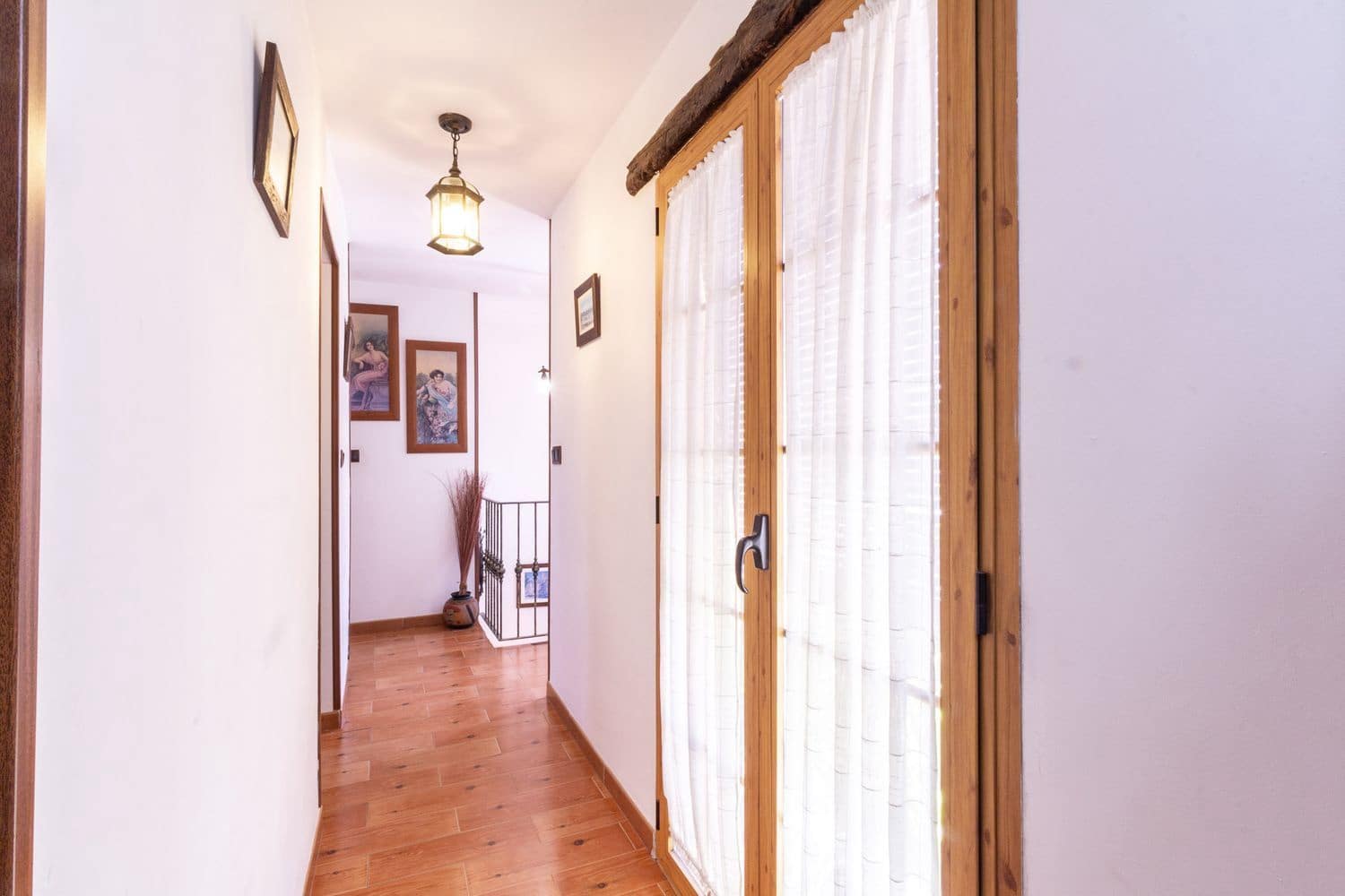 3 soverom Villa til leie i Niguelas med svømmebasseng garasje - € 1 200 (Ref: 9915191)