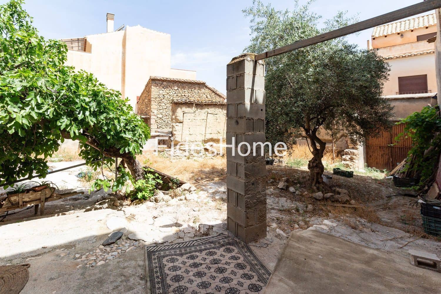6 quarto Casa em Banda para venda em El Pinar com garagem - 212 000 € (Ref: 9926749)