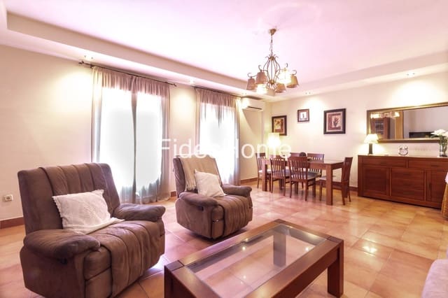 3 bedroom Townhouse for rent in Dúrcal with garage - € 800 (Ref: 9939256)