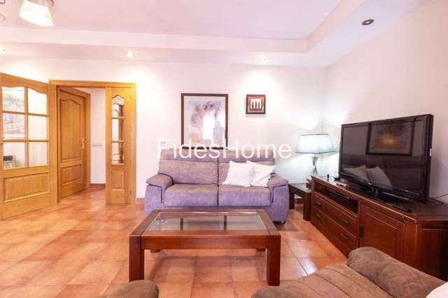 3 bedroom Townhouse for rent in Dúrcal with garage - € 800 (Ref: 9939256)